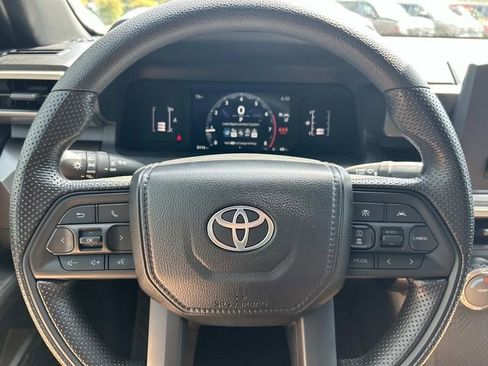 Used 2025 Toyota Tacoma SR5 image 26