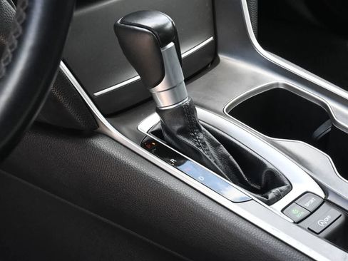 Used 2021 Honda Accord Sport image 15