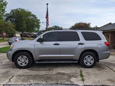 Used 2008 Toyota Sequoia Limited w/ Cold Area Pkg AWD/4WD image 3