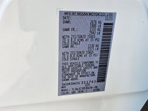 New 2025 Nissan Pathfinder Platinum image 16