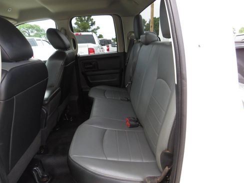 Used 2021 RAM 1500 Tradesman w/ Chrome Appearance Group AWD/4WD image 12
