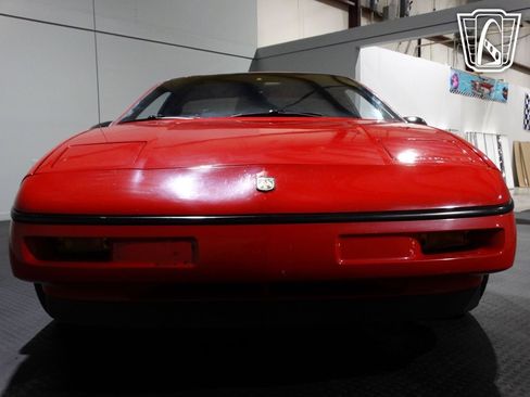 Used 1988 Pontiac Fiero image 3
