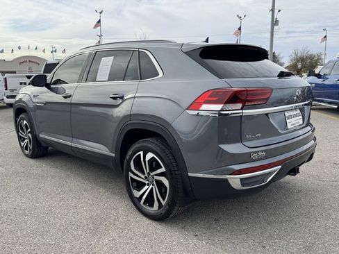 Used 2020 Volkswagen Atlas Cross Sport SEL Premium image 4