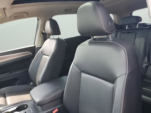 Used 2021 Volkswagen Atlas SE image 29