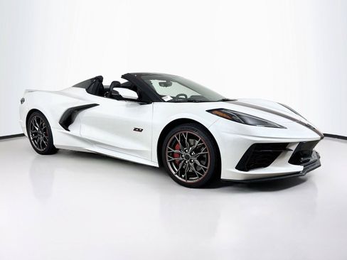 Used 2023 Chevrolet Corvette Stingray Premium Conv w/ Z51 Performance Package RWD image 7
