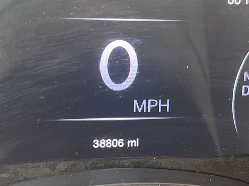 Used 2022 Jeep Grand Cherokee Laredo E image 12