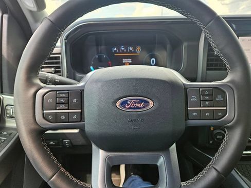 Used 2026 Ford F250 Lariat w/ FX4 Off-Road Package AWD/4WD image 12