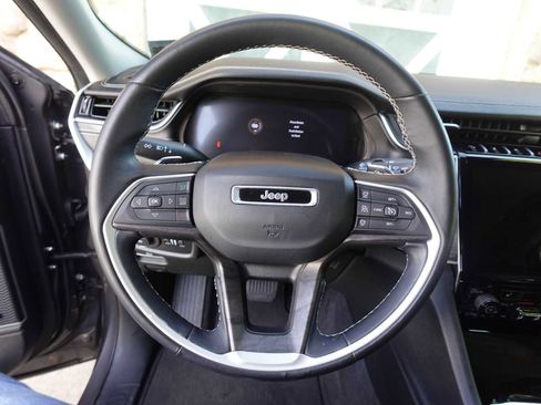 Used 2021 Jeep Grand Cherokee L Limited image 15