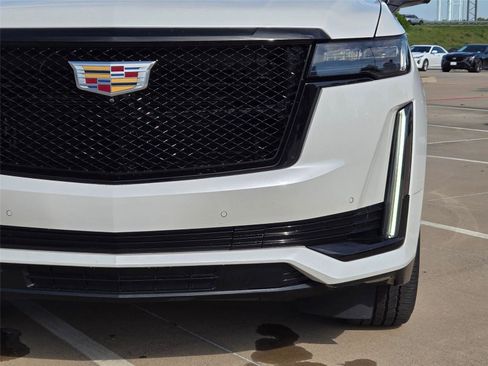 Used 2022 Cadillac Escalade Sport AWD/4WD image 6