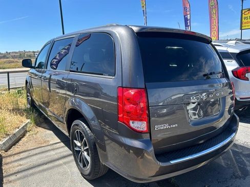 Used 2018 Dodge Grand Caravan GT image 7