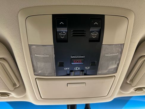 Used 2018 Lexus GX 460 Premium image 30