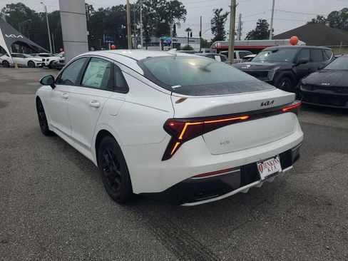New 2025 Kia K5 LXS image 3