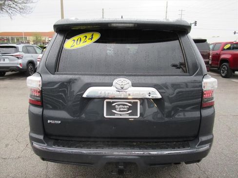 Used 2024 Toyota 4Runner Limited image 6