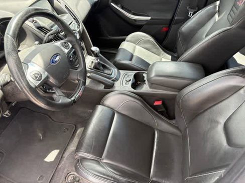 Used 2014 Ford Focus ST w/ Equipment Group 202A FWD image 9