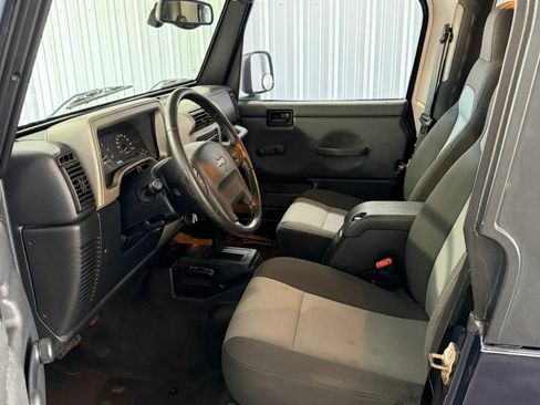 Used 2006 Jeep Wrangler Unlimited AWD/4WD image 8