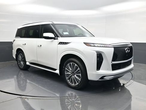 New 2026 INFINITI QX80 Luxe image 1