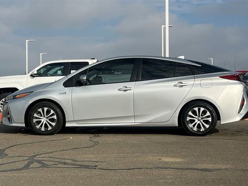 Certified 2021 Toyota Prius Prime Limited w/ Carpet Mat Package (TMS) image 9