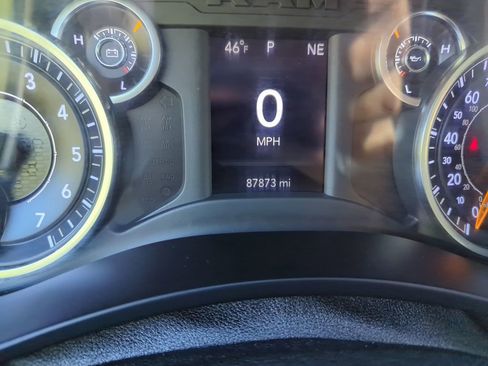 Used 2019 RAM 2500 Big Horn image 24