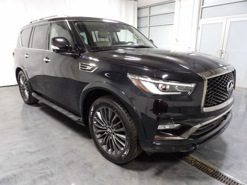 Used 2023 INFINITI QX80 Premium Select w/ Cargo Package AWD/4WD image 2