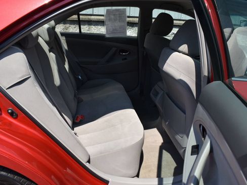 Used 2009 Toyota Camry LE FWD image 22