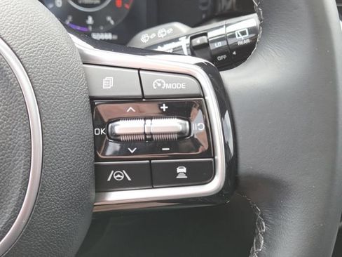 Used 2023 Kia Sorento SX AWD/4WD image 14