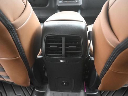 Certified 2025 Ford Bronco Sport Outer Banks w/ Outer Banks Tech Package+ AWD/4WD image 14
