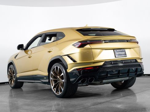 Used 2023 Lamborghini Urus S AWD/4WD image 35