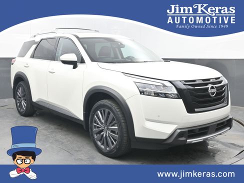 Certified 2024 Nissan Pathfinder SL w/ SL Premium Package image 1