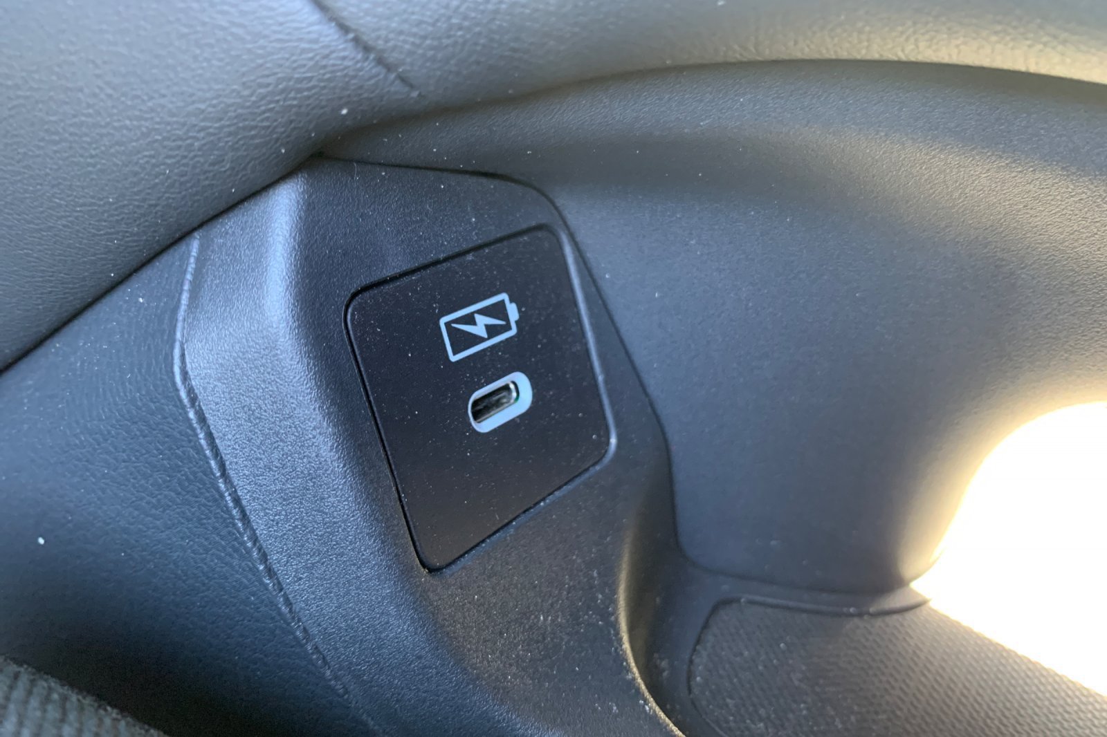 Certified 2025 Honda HR-V LX image 37