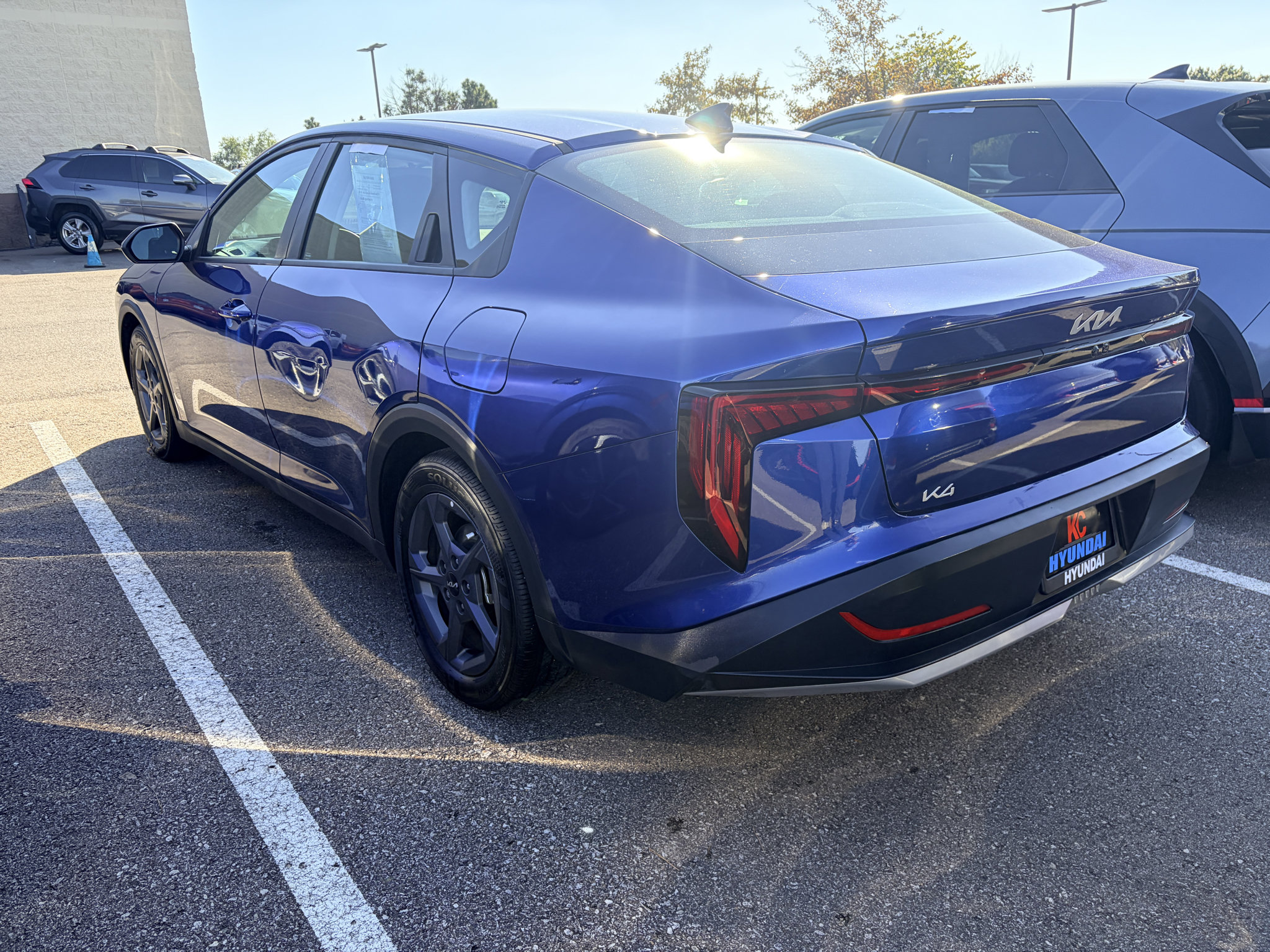 Used 2025 Kia K4 FWD image 3