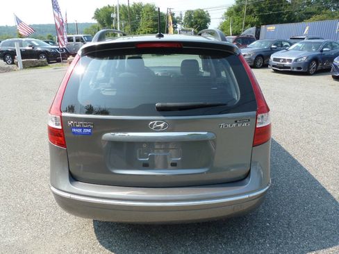 Used 2010 Hyundai Elantra SE FWD image 9