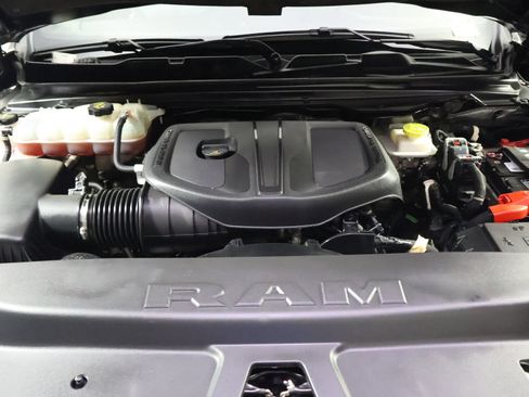Used 2025 RAM 1500 Laramie AWD/4WD image 22