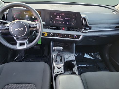 Used 2023 Kia Sportage LX FWD image 13