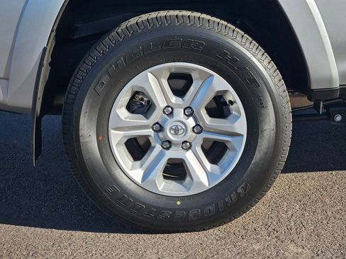 Used 2024 Toyota 4Runner SR5 image 17