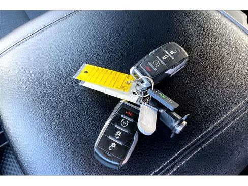 Used 2019 RAM 1500 Big Horn AWD/4WD image 14