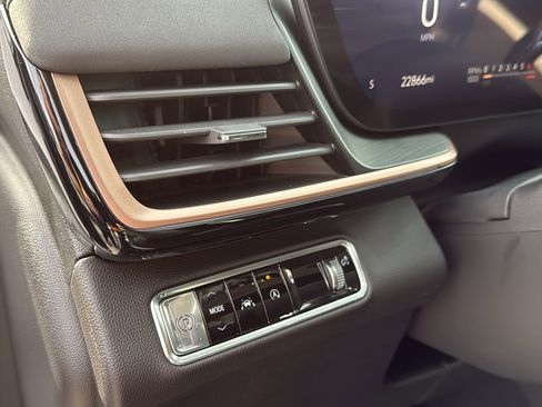 Used 2024 Buick Envision Sport Touring image 13