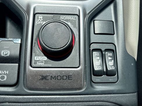 Certified 2023 Subaru Forester Premium AWD/4WD image 17