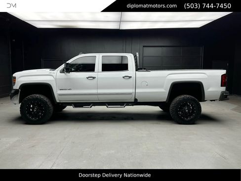 Used 2019 GMC Sierra 3500 SLT image 3