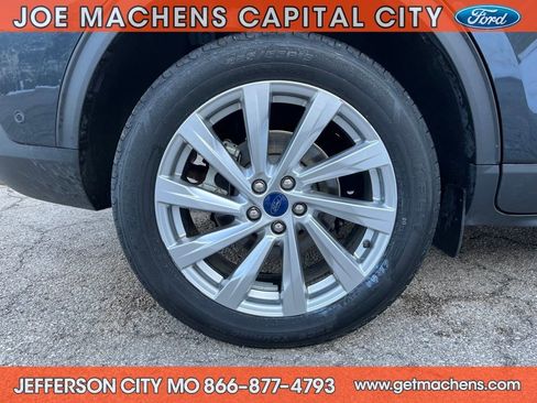 Used 2022 Ford Escape Titanium w/ Titanium Elite Package image 23