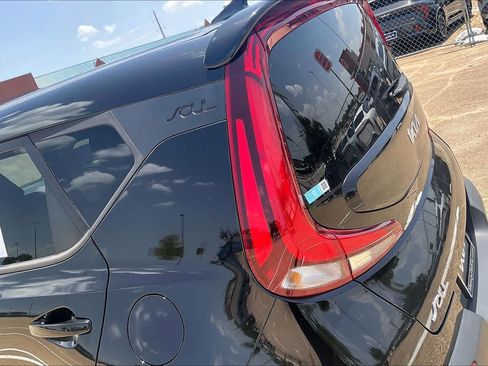 Used 2022 Kia Soul LX w/ Technology Package FWD image 29