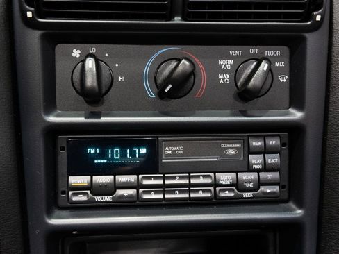 Used 1995 Ford Mustang GT RWD image 25