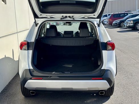 Used 2022 Toyota RAV4 Adventure image 6