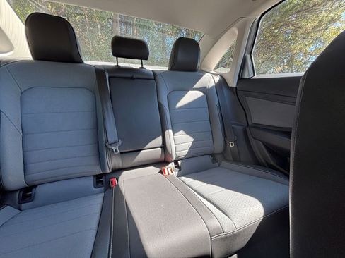 Used 2025 Volkswagen Jetta SE image 37