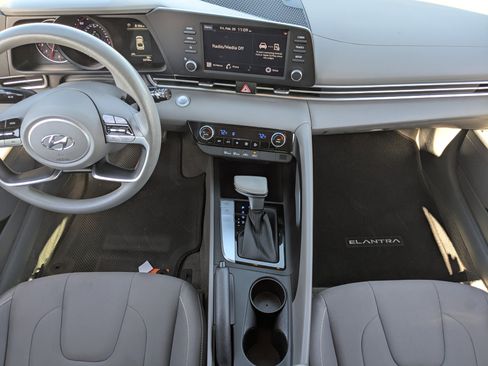 Certified 2023 Hyundai Elantra SEL image 14