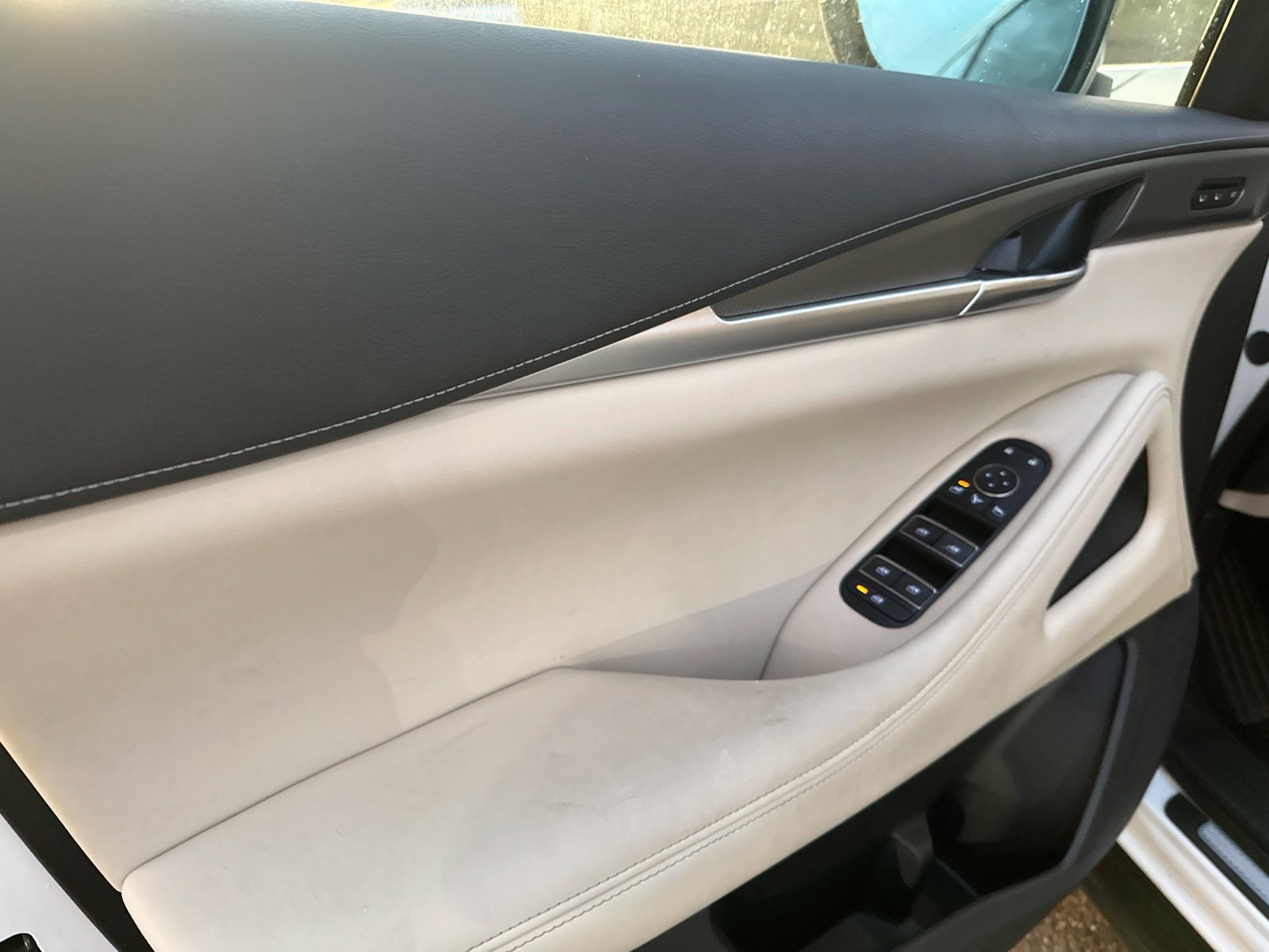 Used 2024 INFINITI QX60 Luxe FWD image 14