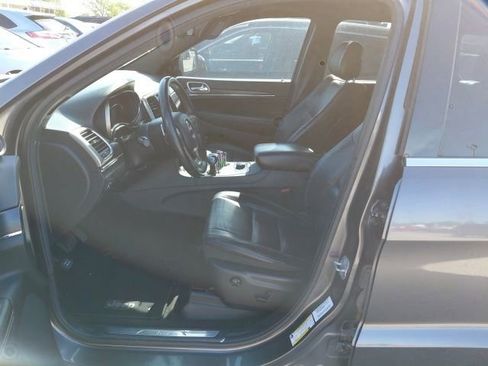 Used 2014 Jeep Grand Cherokee Limited image 4