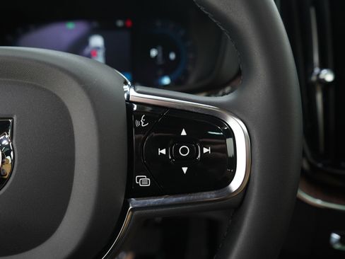 Used 2023 Volvo XC60 B6 Ultimate AWD/4WD image 29