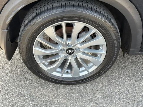 Used 2023 INFINITI QX50 Luxe image 9