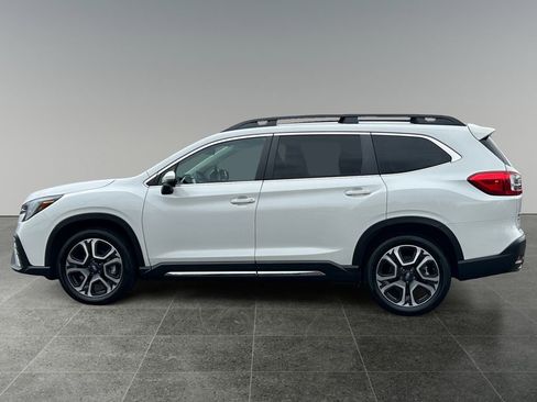 Used 2023 Subaru Ascent Limited AWD/4WD image 6