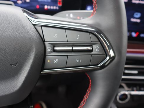 Used 2024 Chevrolet Traverse RS w/ LPO, Floor Liner Package FWD image 8